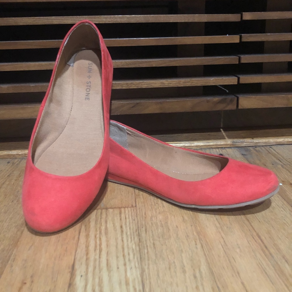 Sun & Stone Maryjanes!
